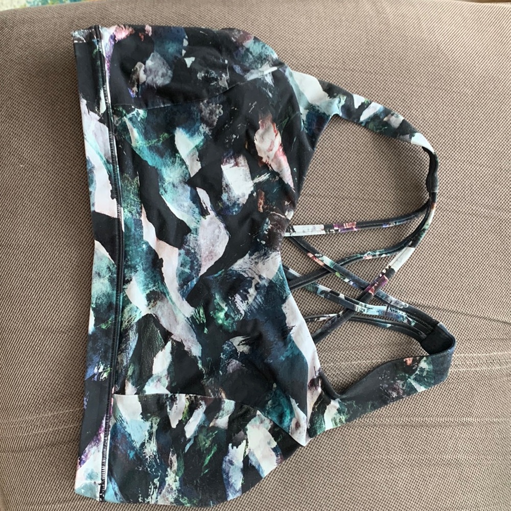 Free to be serene lululemon sport bra